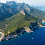 découvrez la superficie exacte de la corse, ses dimensions et quelques informations clés sur cette île méditerranéenne française.